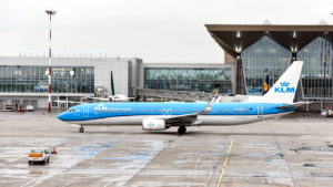 Самолет KLM в аэропорту Пулково