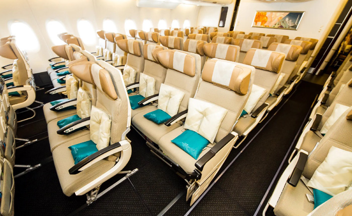 Etihad Airways в салоне провоз ручной клади